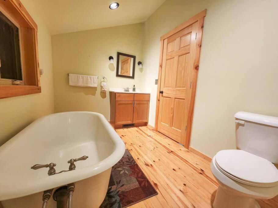 Wilderness Vista Retreat Villa Reed City Exterior foto