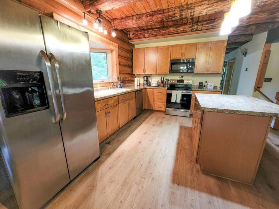 Wilderness Vista Retreat Villa Reed City Exterior foto